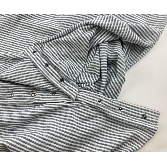 Lululemon Accessories - Lululemon Snap Scarf Shawl Wrap One Size Grey Gray White Stripe Vinyasa Infinity